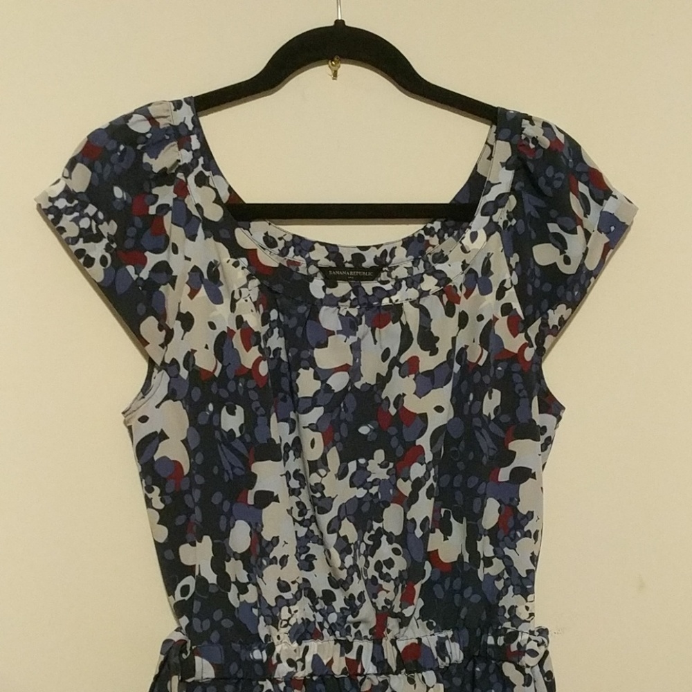 ⭐ Banana Republic Floral Pocket Dress - Picture 3 of 8